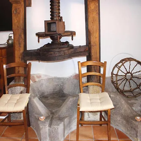 Casa Vecchio Frantoio, Lombrici Nyaraló *